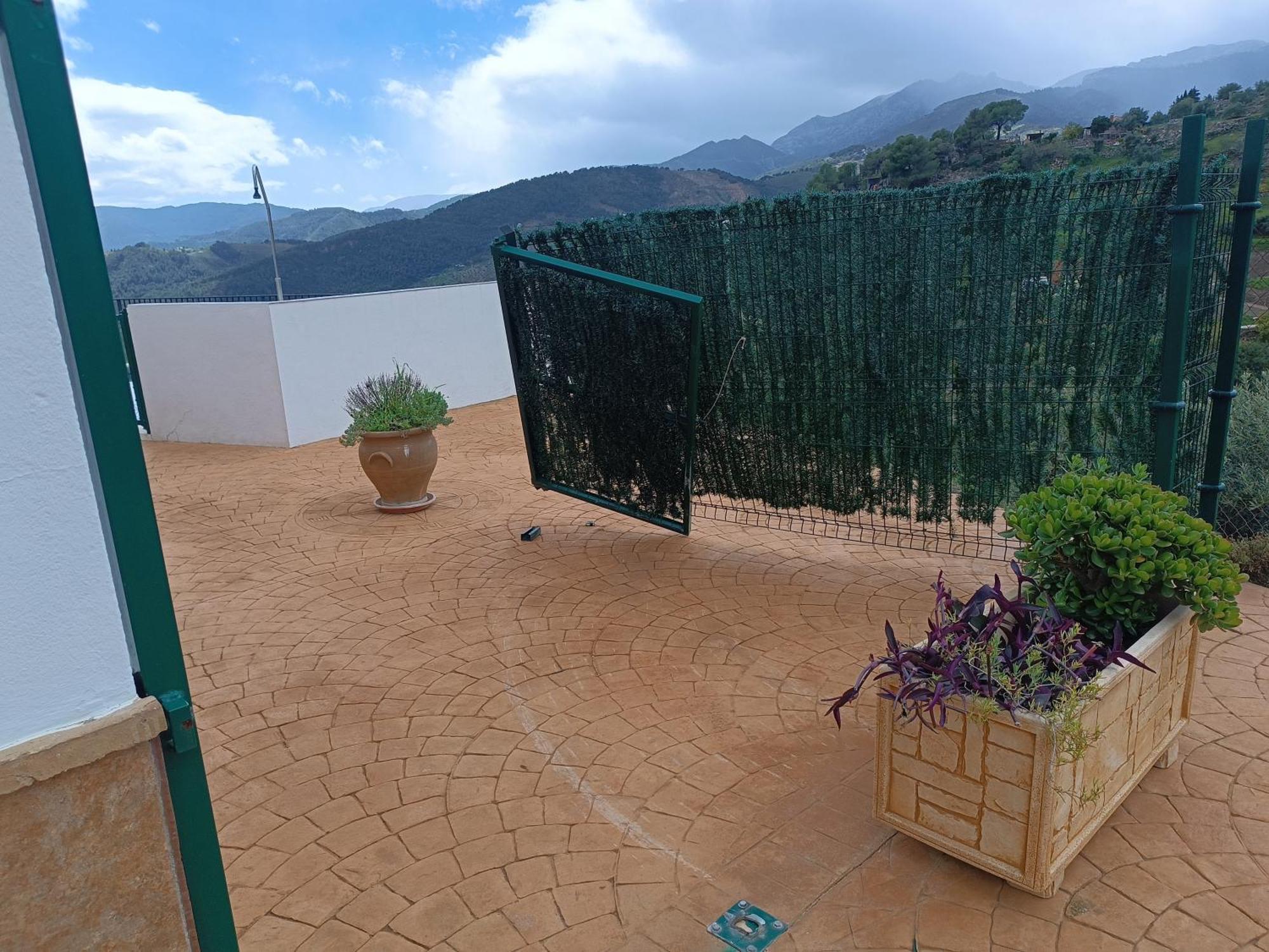 Casa Rural La Revuelta Con Las Mejores Vistas A La Naturaleza Yunquera Eksteriør bilde